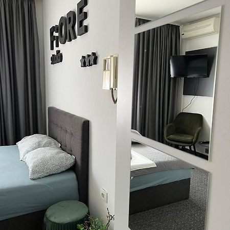 Fiore Self Check-In Осиек Экстерьер фото